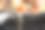 煎虾在平底锅copyspace图片下载