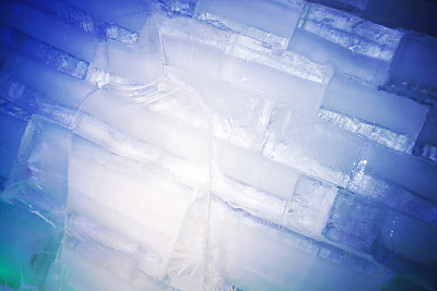 冰吧的冰墙与蓝色照明图片下载