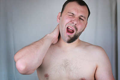 有胡子的男人剃须图片下载