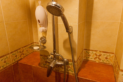 家庭浴室淋浴图片下载