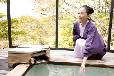 温泉图片素材ID：167517124