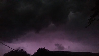 紫色的天空图片下载