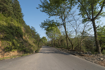 路在山图片下载