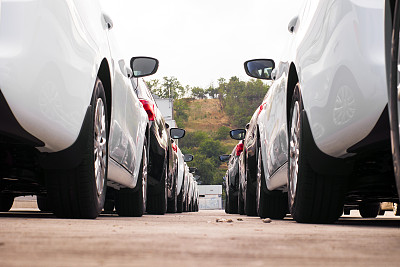 停放新车图片下载