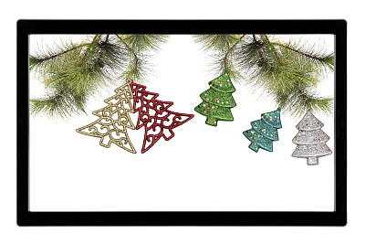 圣诞节装饰与电视孤立在白色背景图片下载