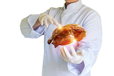 手里拿着烤鸡。图片下载