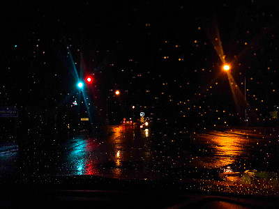 通过汽车的道路视图图片下载