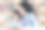 女学生和老师一起看书图片下载