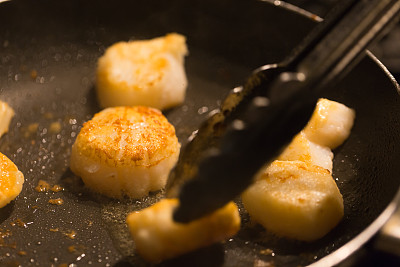 扇贝肉烤素材图片