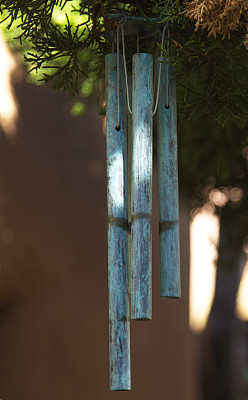 在安静的时刻专注于风铃图片下载