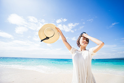 沙滩美女照片素材专题