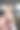 有魅力的年轻女子运动员拿着苹果图片下载
