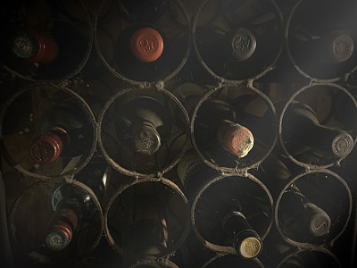 古老的葡萄酒酒瓶图片下载