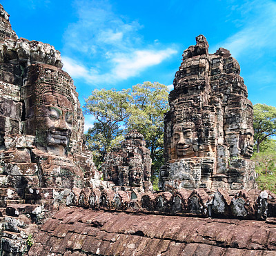 暹粒吴哥窟的巴戎寺图片下载