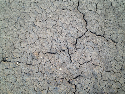 旱季土壤开裂图片下载