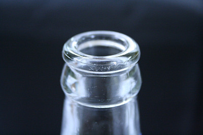 空瓶头图片下载