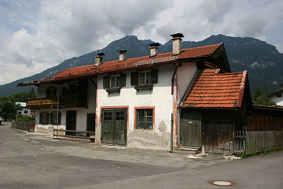 加米施 - 帕滕基兴豪斯传统阿奇特克图尔 · 沃尔 · 阿默格比尔格图片下载