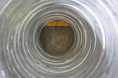 隧道尽头的光图片下载