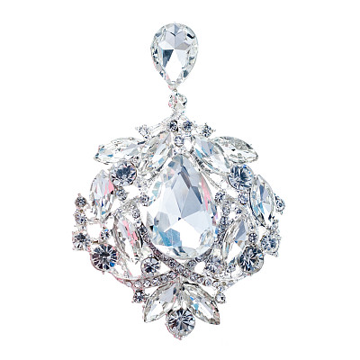 白色的水晶胸针图片下载