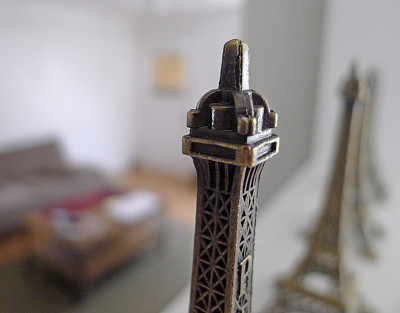 小埃菲尔铁塔图片下载