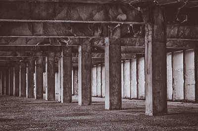 抽象破坏水泥柱图片下载