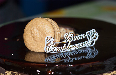 快乐的生日蛋糕图片下载