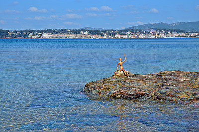 孤独可以是一种奢侈品图片下载