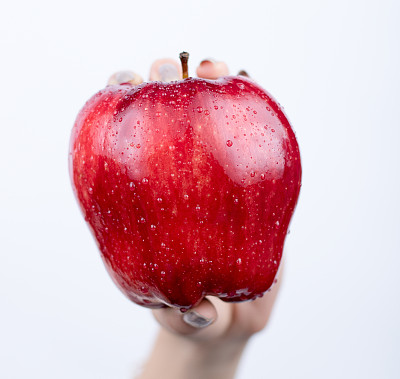 洗过的新鲜苹果图片下载