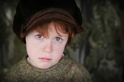 悲伤的眼睛复古儿童-情感系列图片下载