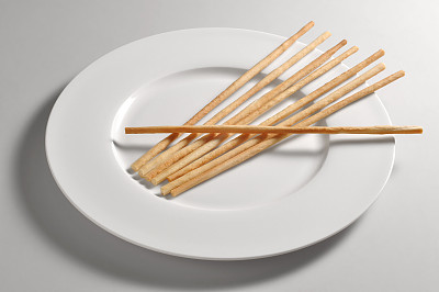 都灵格里森尼的圆形菜肴图片下载