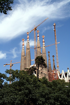 # 1的神圣家庭图片下载