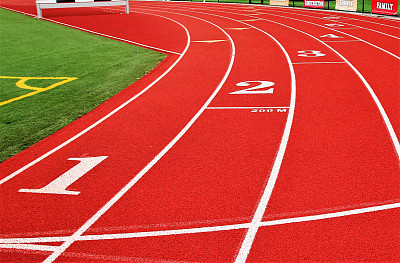 跑道上的200米起跑线图片下载