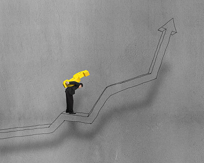 在生长的箭上带着钱的象征图片下载