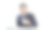 商人一边喝咖啡一边用笔记本电脑工作图片下载