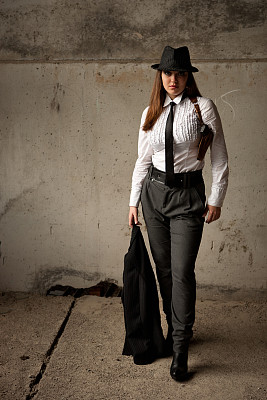 黑帮的女人图片下载