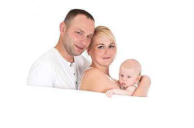 家庭-妈妈和爸爸抱着婴儿图片下载