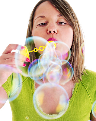 女孩吹泡泡图片下载