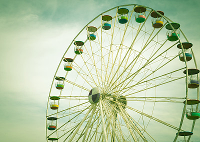 复古过滤摩天轮。图片下载