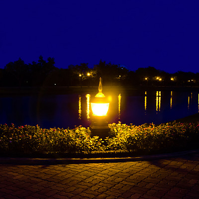 花园灯图片下载