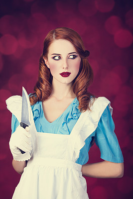 一个红头发的年轻女人的肖像图片下载