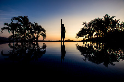 轮廓的成功男人图片下载