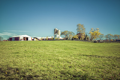 美国农场的秋天图片下载