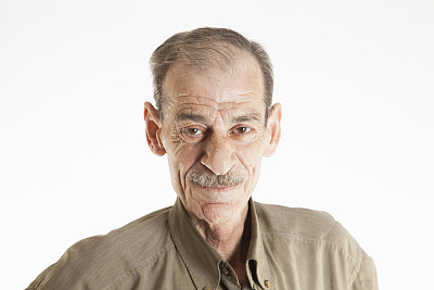 一个快乐的老人的肖像图片下载