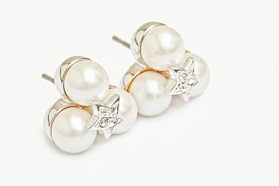 珍珠钻石耳环给图片下载