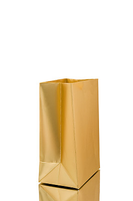 金色礼品袋孤立在白色背景图片下载