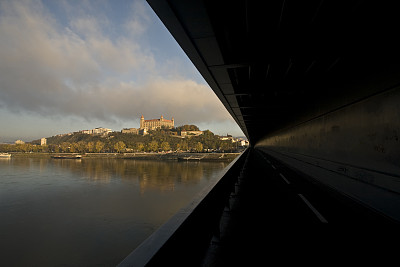 布拉迪斯拉发城堡图片下载