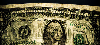 令人毛骨悚然的美元图片下载