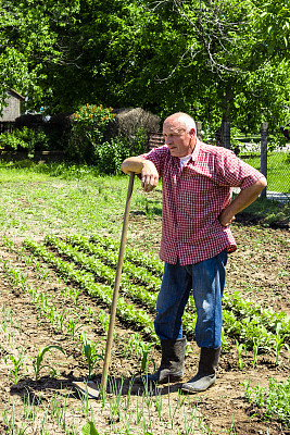 休息的农民图片下载