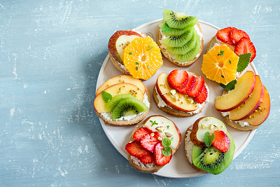 甜点三明治加乳清干酪图片下载