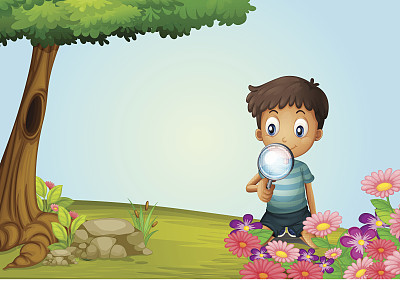 带着镜片的男孩在花园里图片下载